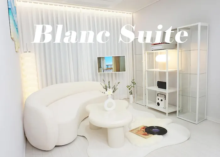 Blanc Near Kspo Dome アパート